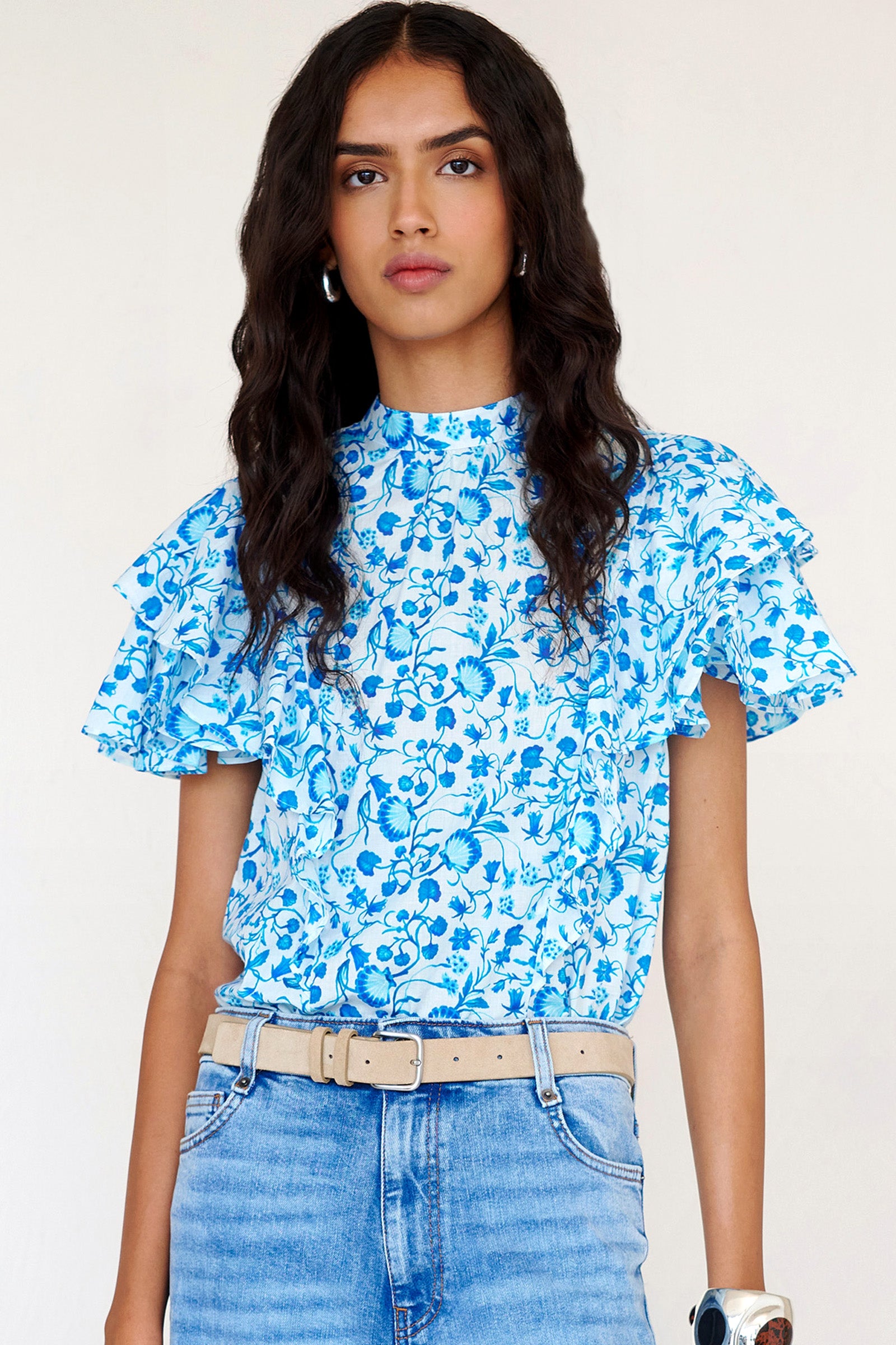 Bebe Top Clam Garland River