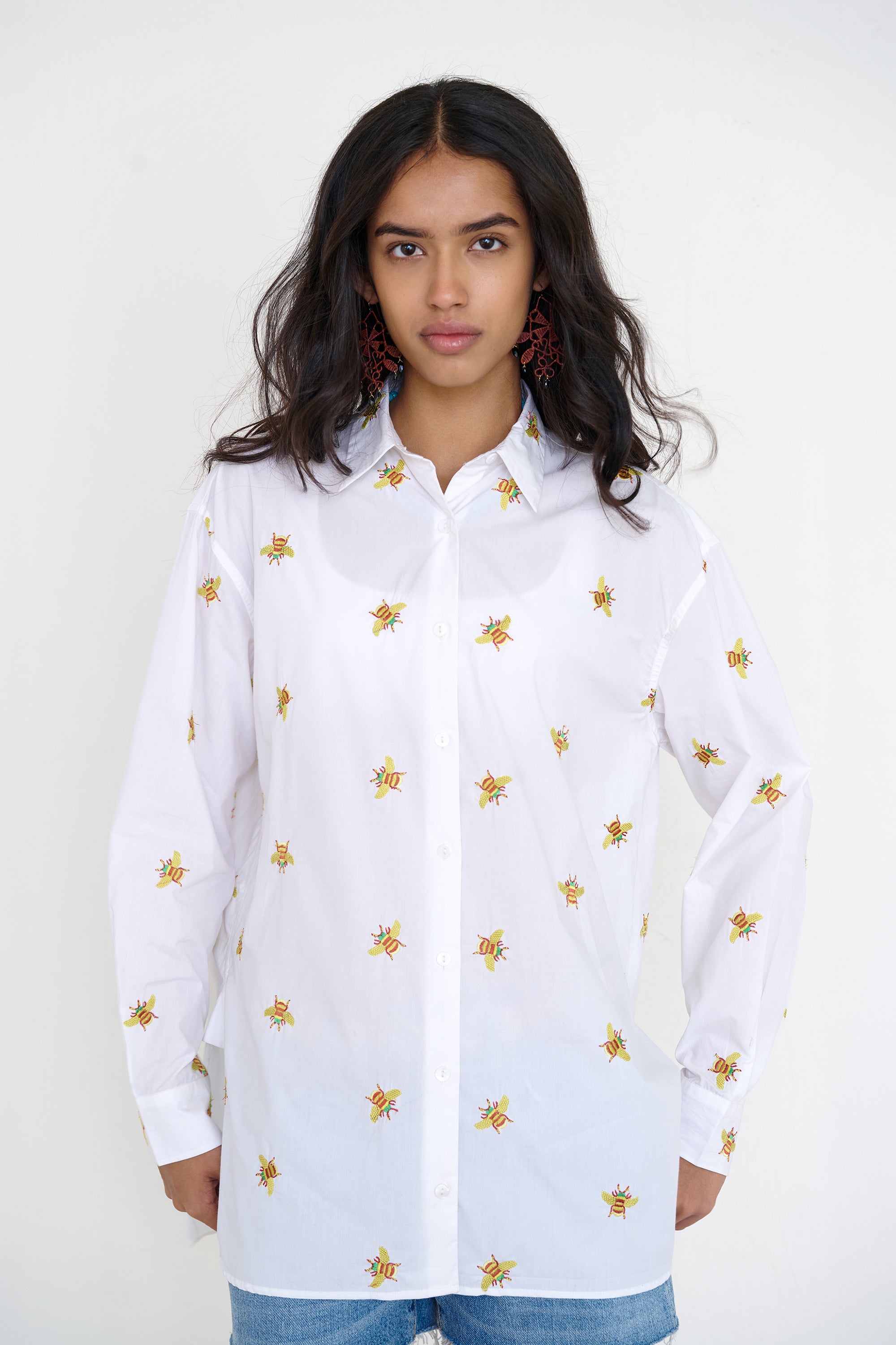 Jamie Shirt Embroidery Bumblebee