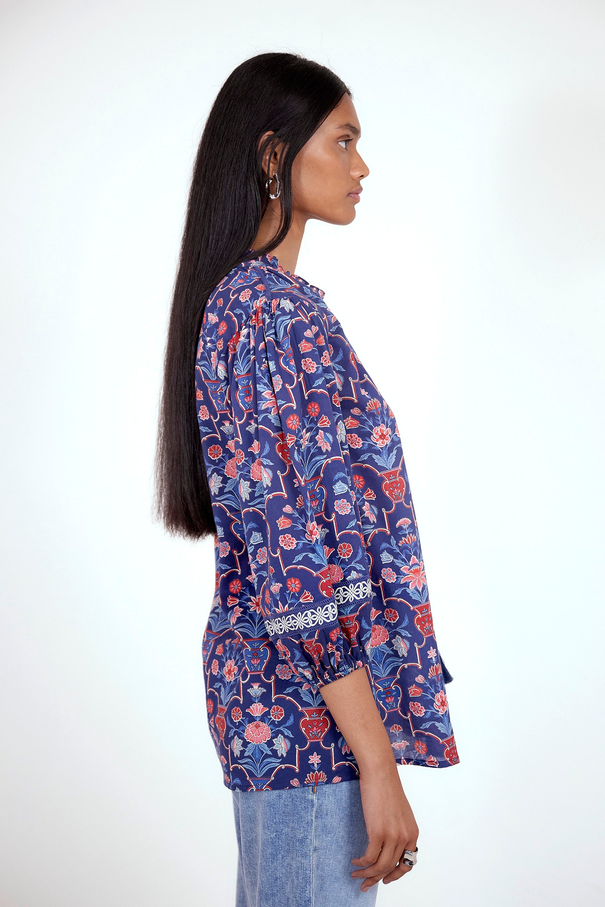 Lorna Top Floral Vase Medieval Blue