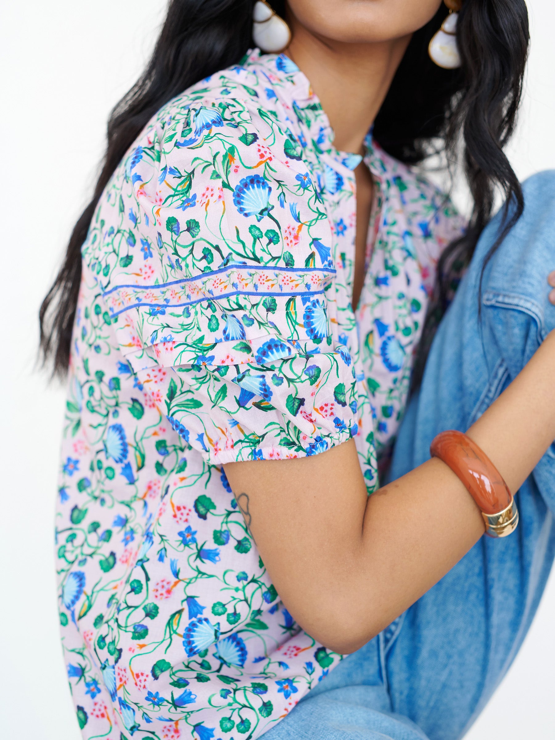 Bronte Top Clam Garland Conch