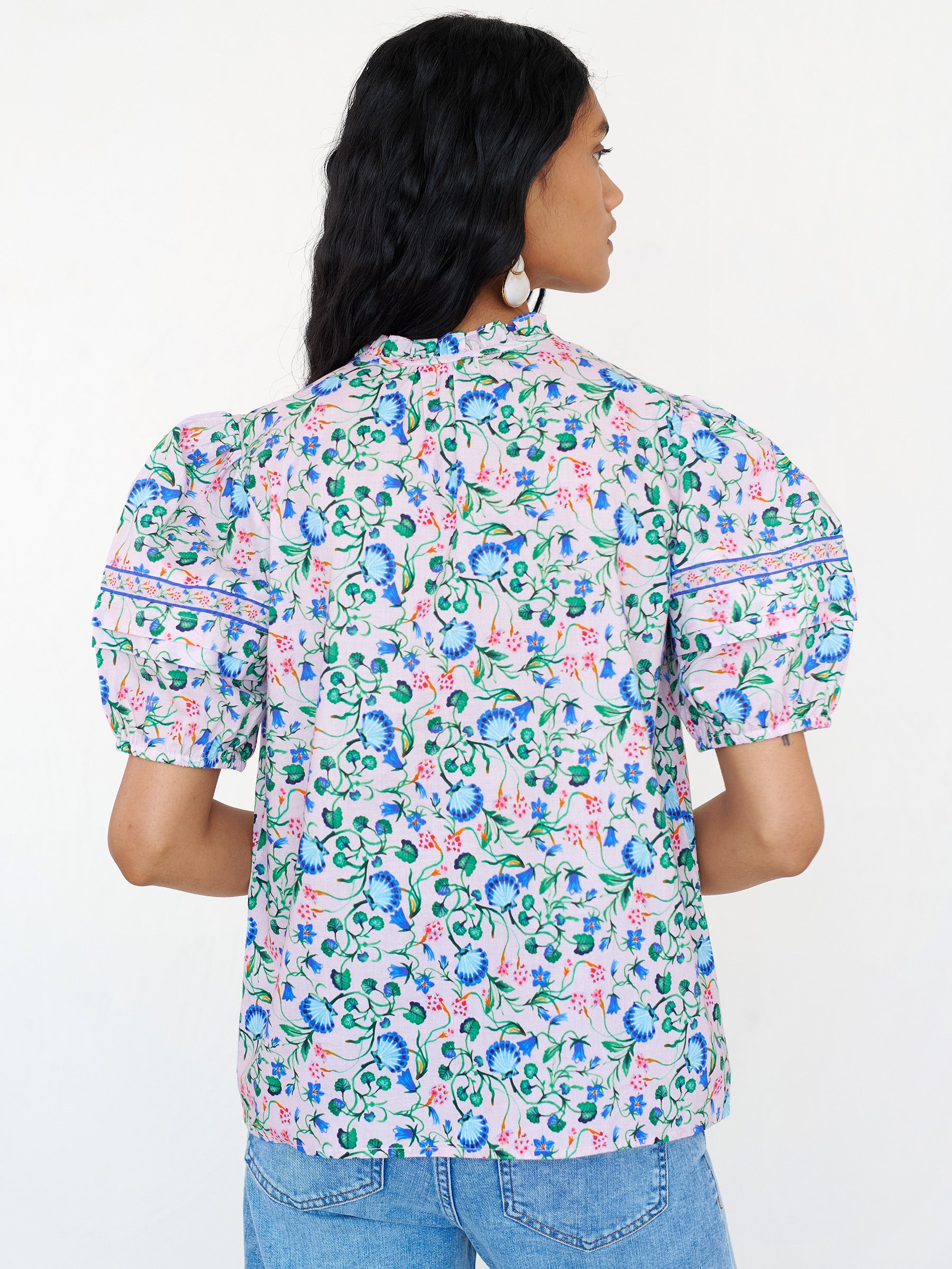 Bronte Top Clam Garland Conch