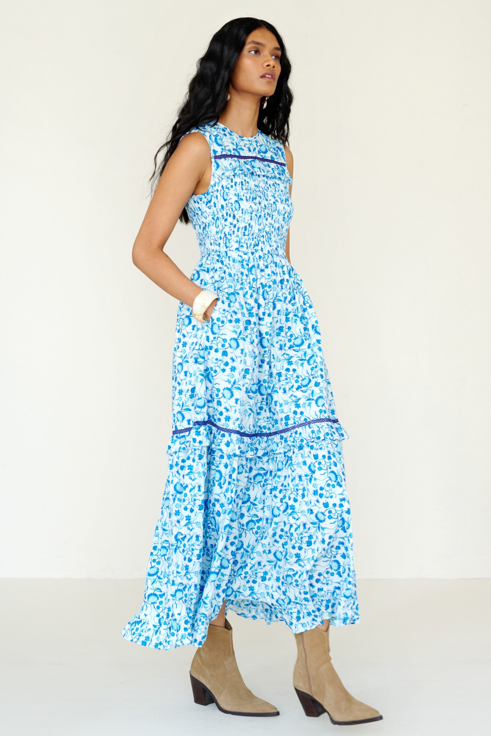 Iris Dress Clam Garland River