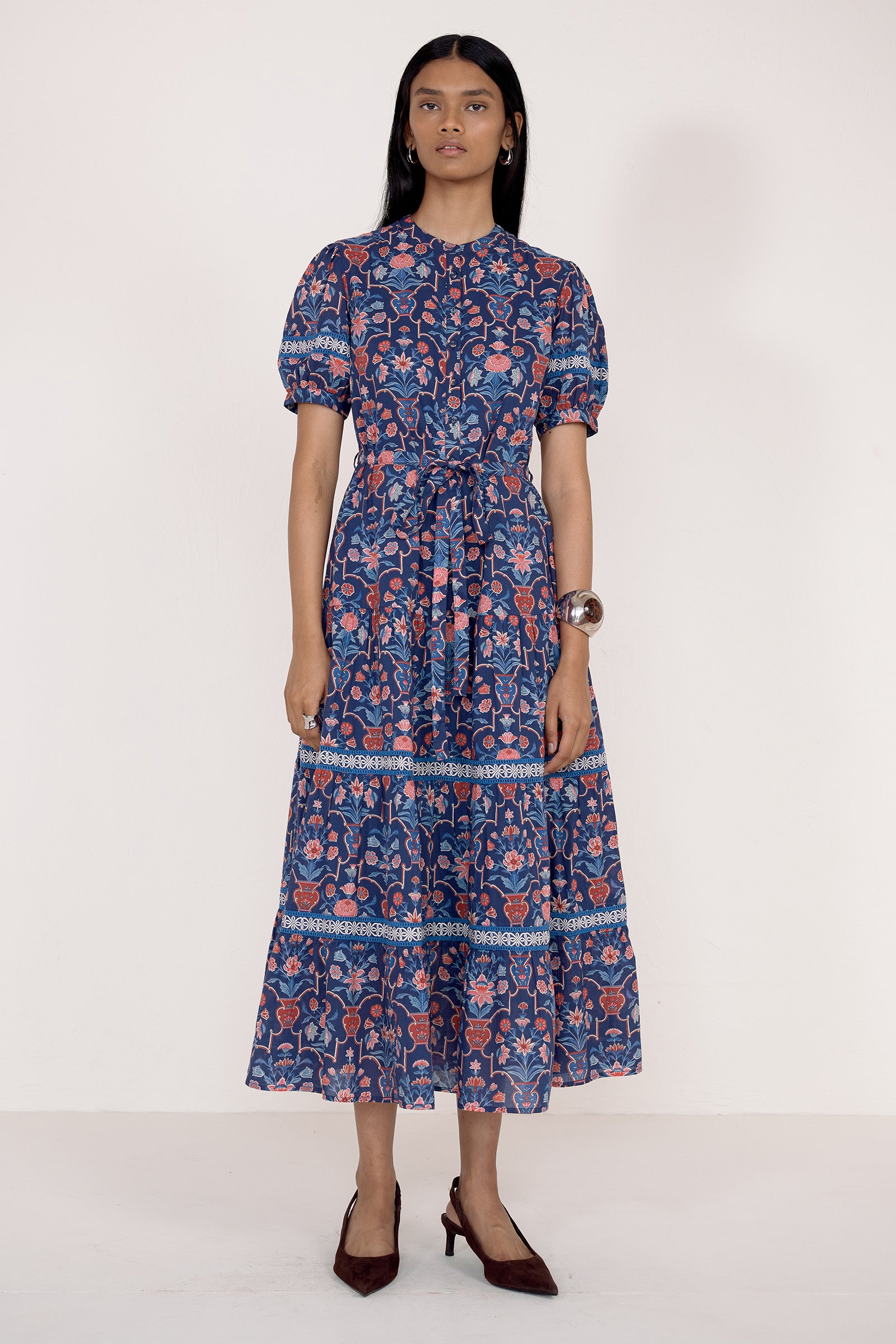 Saylor Dress Floral Vase Medieval Blue