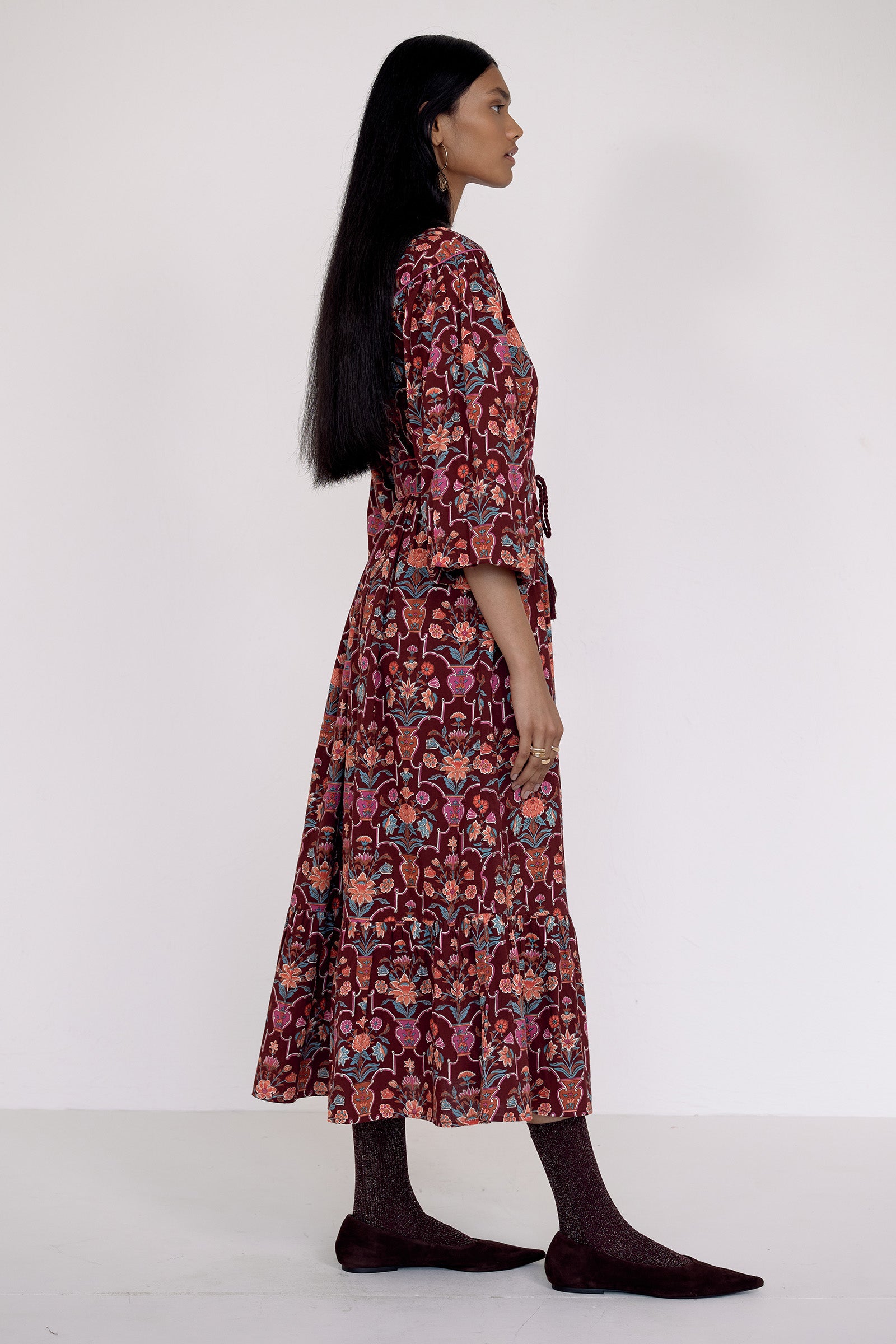 Victoria Dress Floral Vase Chestnut