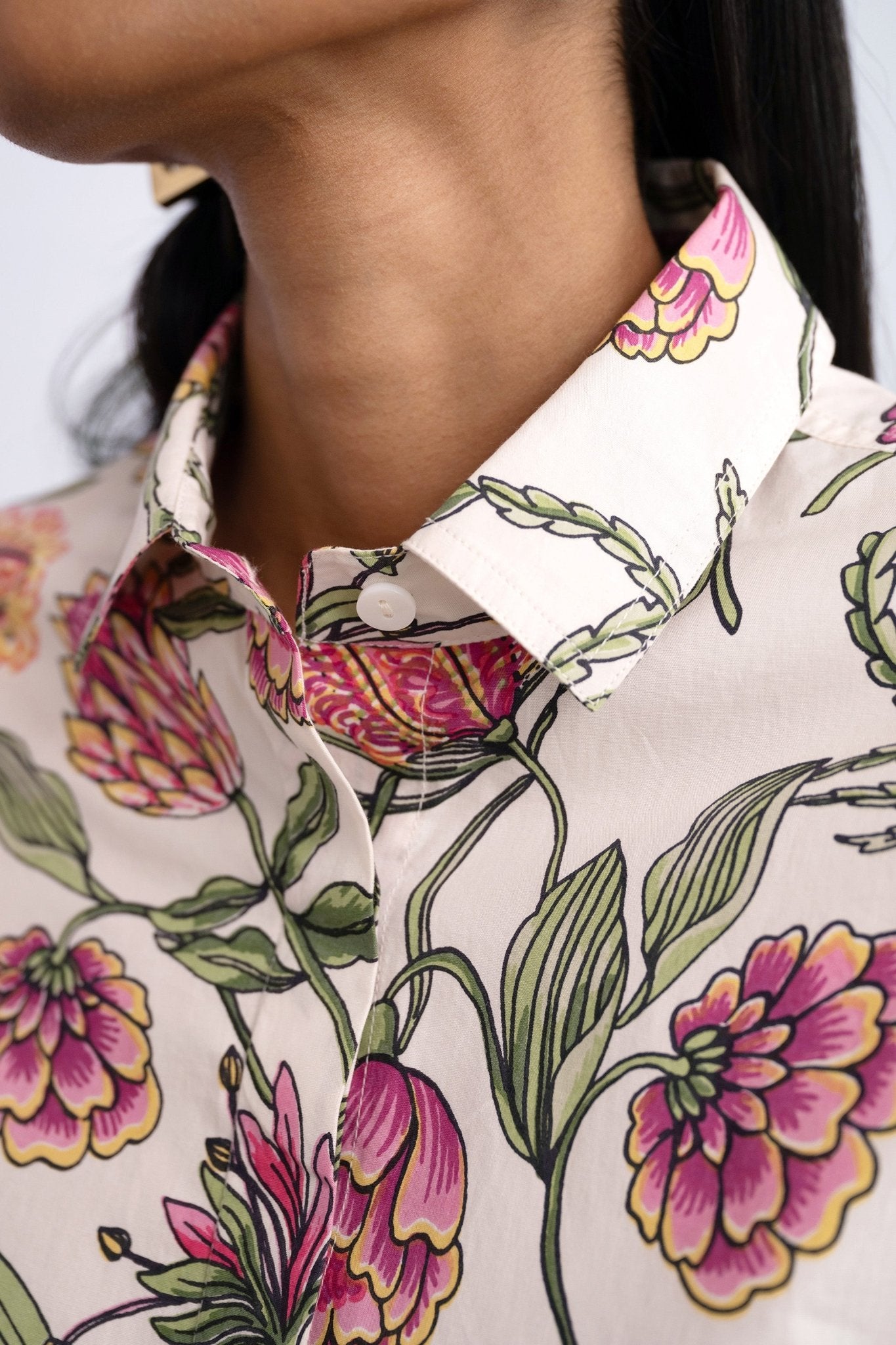 Close up of collar detail of Charlotte Shirt Protea Cypress