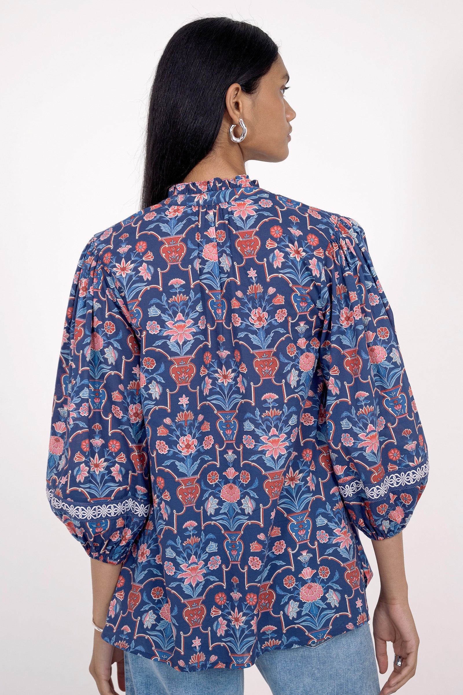 Lorna Top Floral Vase Medieval Blue