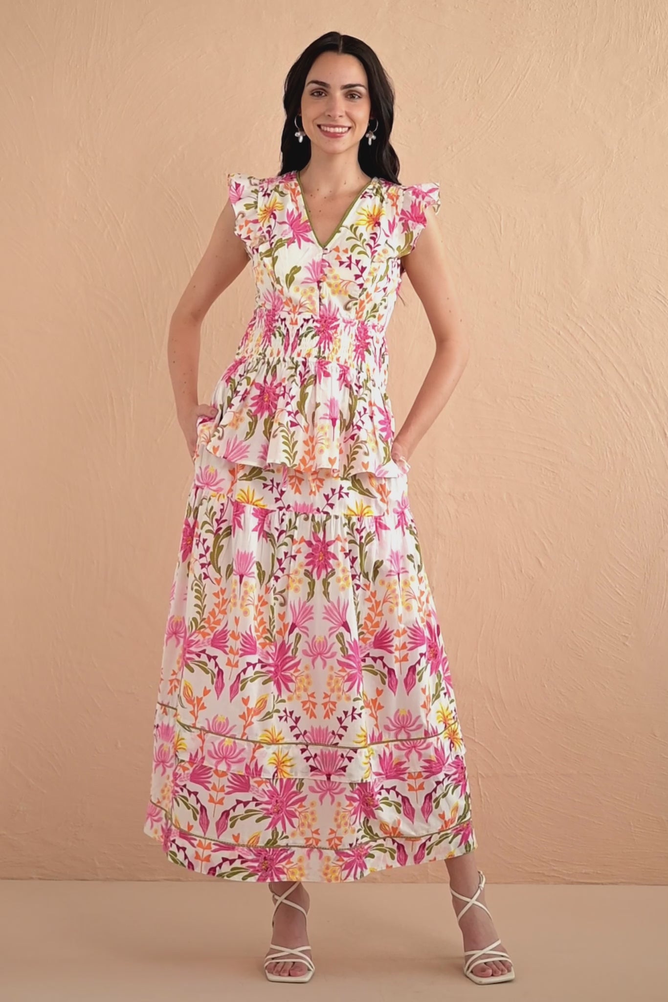 Video of model wearing Gayle Skirt paired with Kira Top in Hydra Garland print.