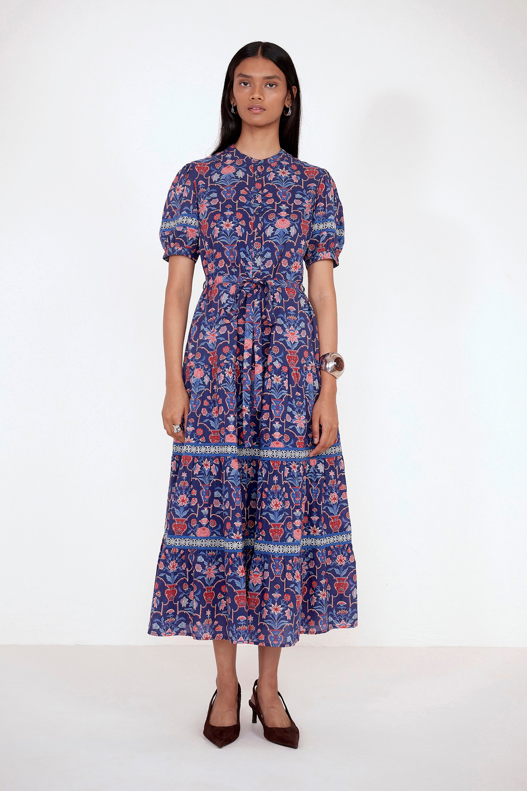 Saylor Dress Floral Vase Medieval Blue