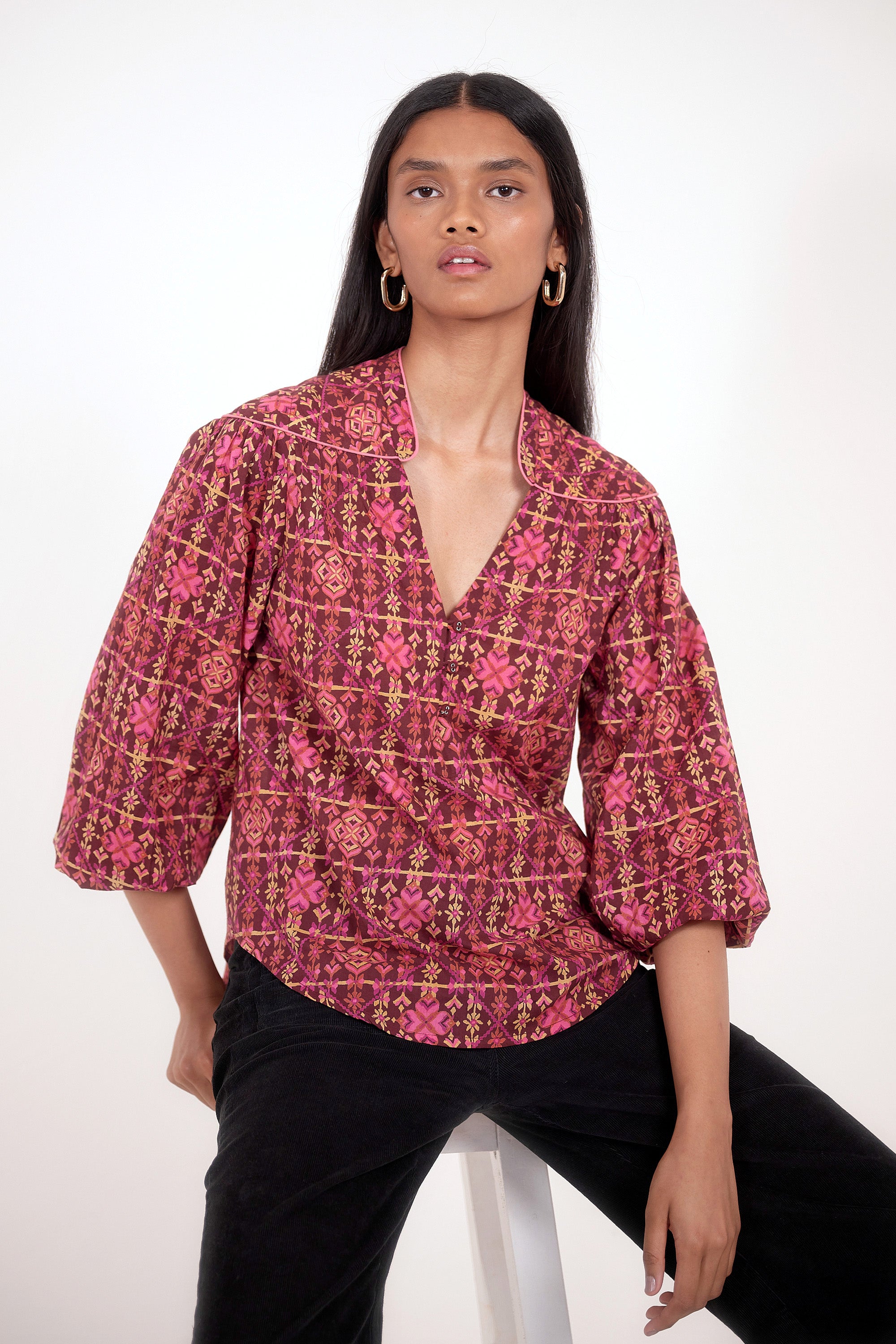 Vanessa Top Needlepoint Mahogany